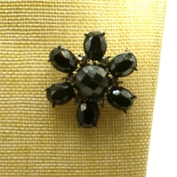 Vintage Black Sunburst Faceted Rhinestone Brooch Pin - Picture 3 of 5